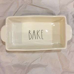 Rae Dunn ‘bake’ loaf pan